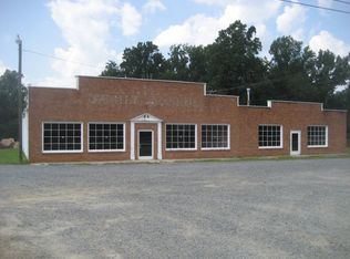 2003 Freeway Dr, Reidsville, NC 27320