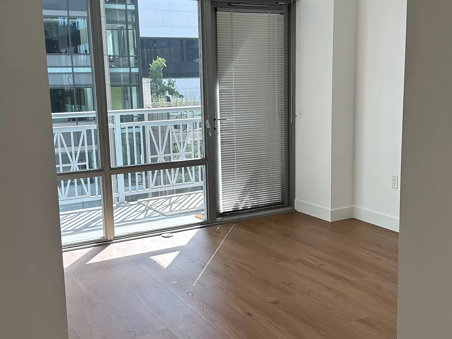 819 Virginia St — Photo 2