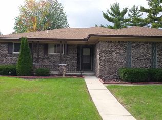 37683 Carpathia Blvd, Sterling Heights, MI 48310
