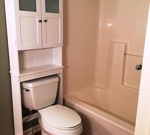 upstairs master bath