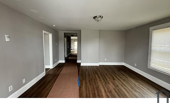 4th image of 275 Griffin St NW