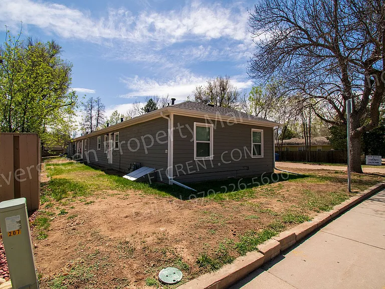 207 E Stuart St — Photo 16