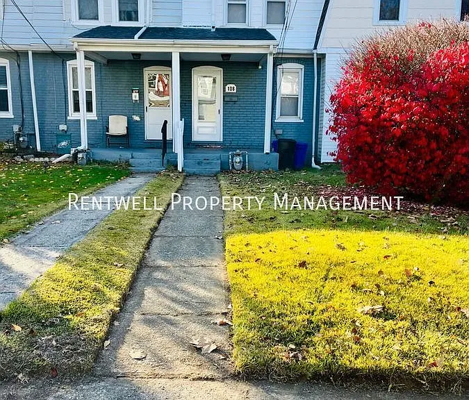 108 E Chelton Rd — Photo 1