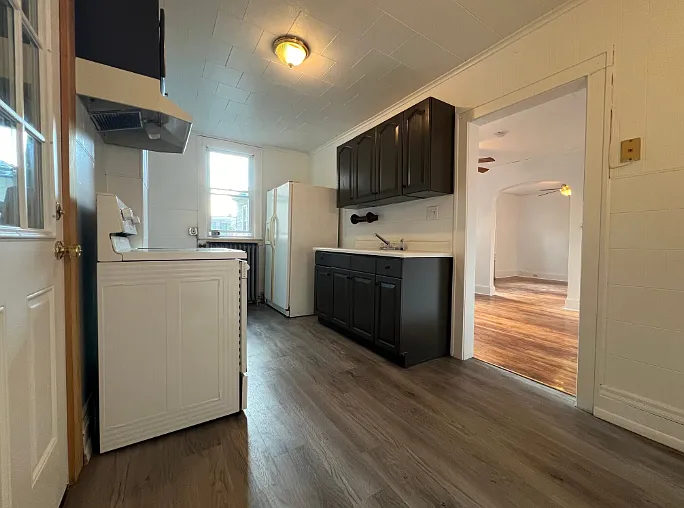 44 E Bacon St #2L — Photo 13