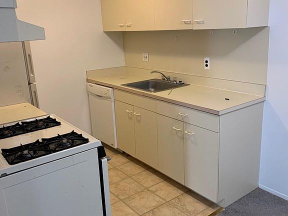 3rd image of 38272 Fairway Ct APT 131C