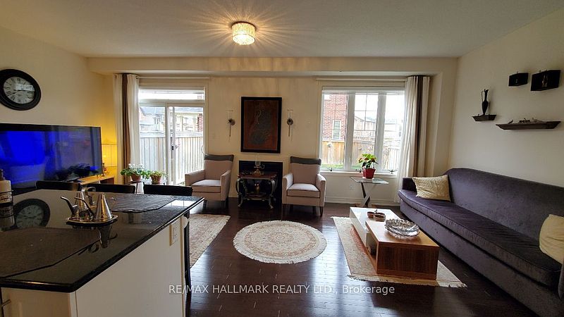 Aurora House for rent - 3 Bedrooms — photo 33
