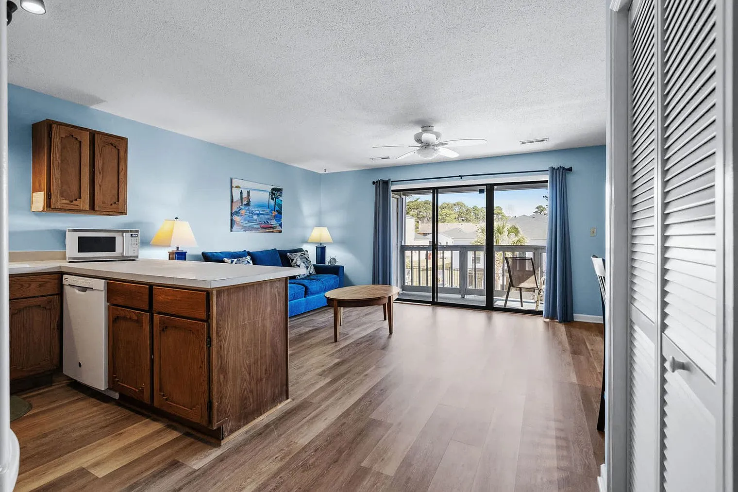 1 bed, 1.0 bath, 721 sqft, $2,707 — Photo 4