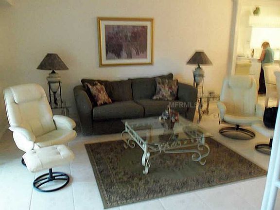 3rd image of 9601 Castle Point Dr Unit 822