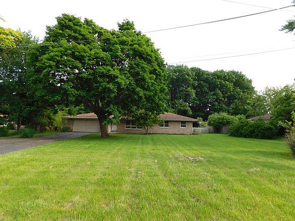 3rd image of 1062 Lydia Dr