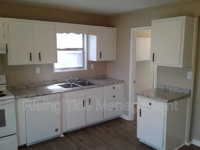 6109 Shady Ln — Photo 13
