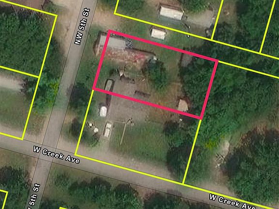 3rd image of 611 NW 5th St Lot 6