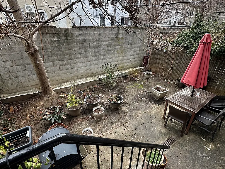 Saratoga Ave — Photo 8