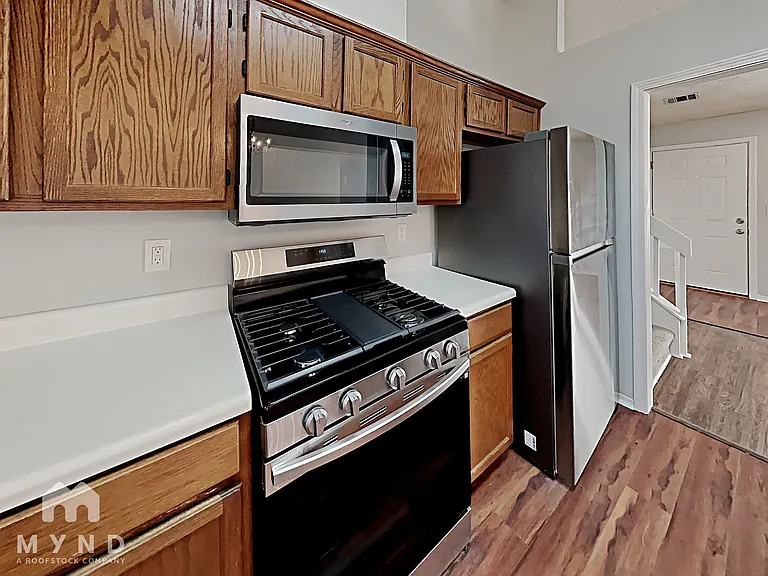 6454 Eastbriar Dr — Photo 6