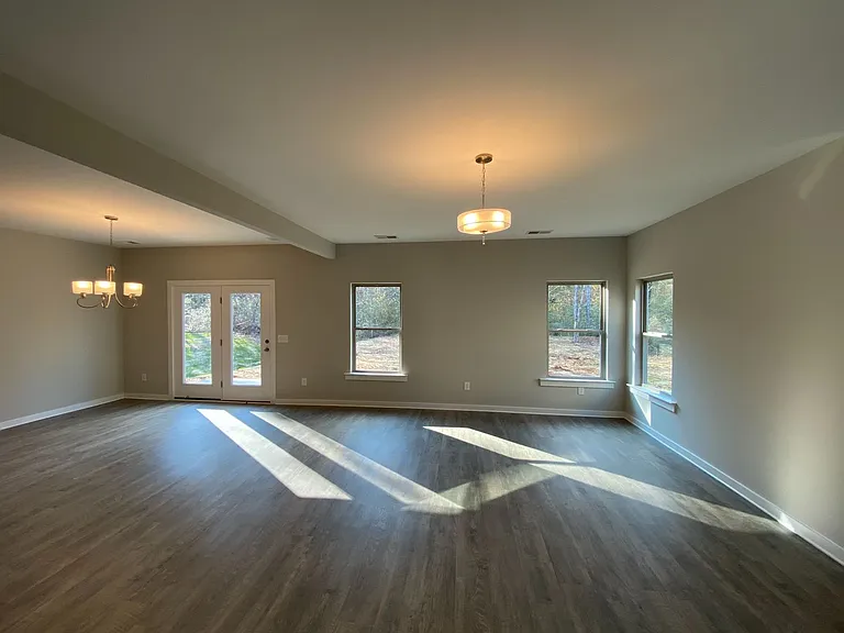 7940 Saint James Dr — Photo 15