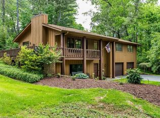 15 Poplar Ct, Hendersonville, NC 28792