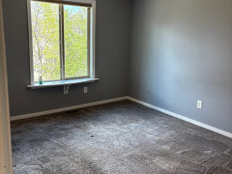 3613 S Olathe St — Photo 11
