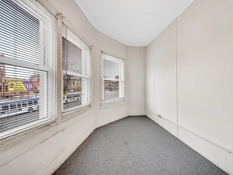 2107 Hennepin Ave #4 — Photo 12