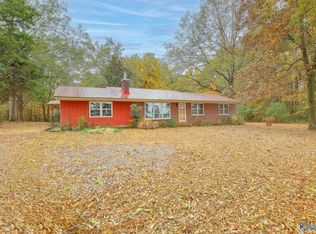 1426 Brackin Ln, Town Creek, AL 35672