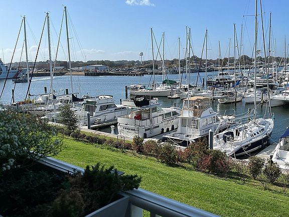 4th image of 9465 Mooring Dr