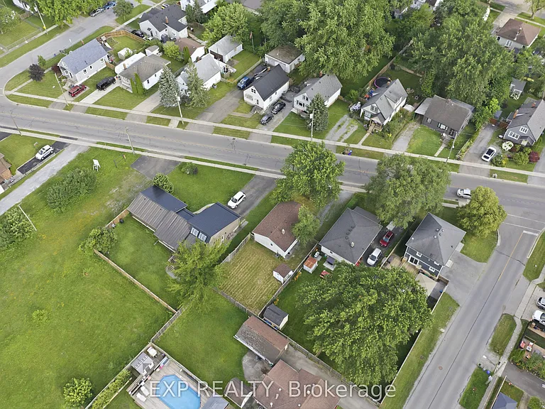 29 Rockwood Ave — Photo 7
