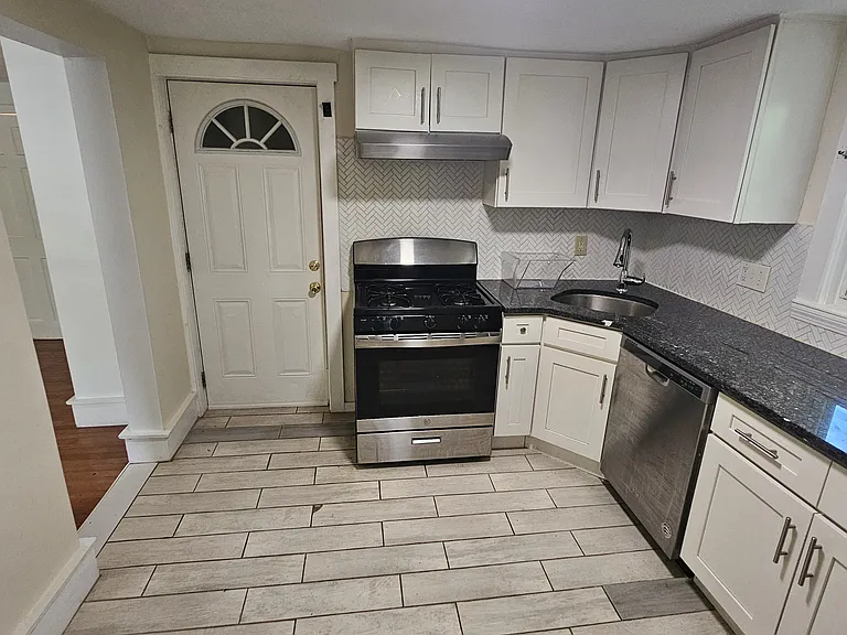66 Pleasant St #65 — Photo 2