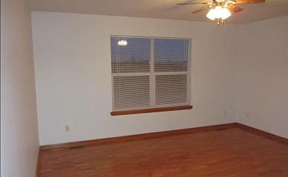 3rd image of 1073 Alexandria Dr