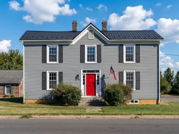 35 Tinkling Spring Rd #A, Fishersville, VA 22939