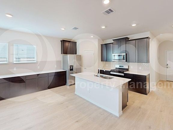 4th image of 114 Michael Dr