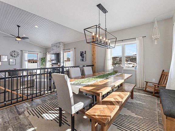 3rd image of 16410 Hedge ROAD