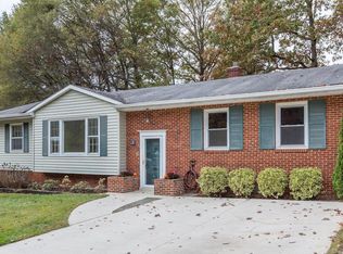 3 Empire Pl, Greenbelt, MD 20770