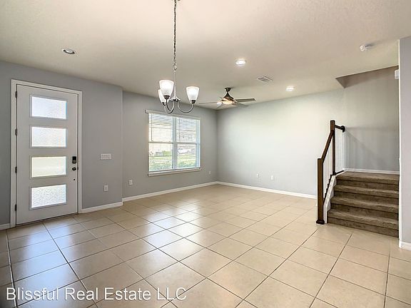 3rd image of 2485 Toscolona Dr