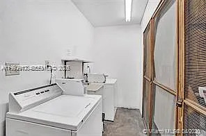 141 NE 10th Ave #29B — Photo 8