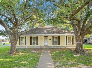 4021 Cottonwood St, Zachary, LA 70791