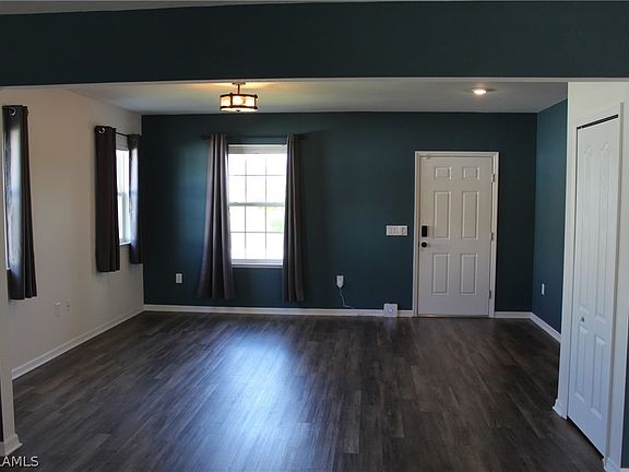 5th image of 1208 SW 38th St