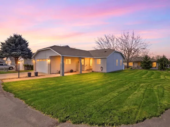 106 Tamarron Ln, Pasco, WA 99301