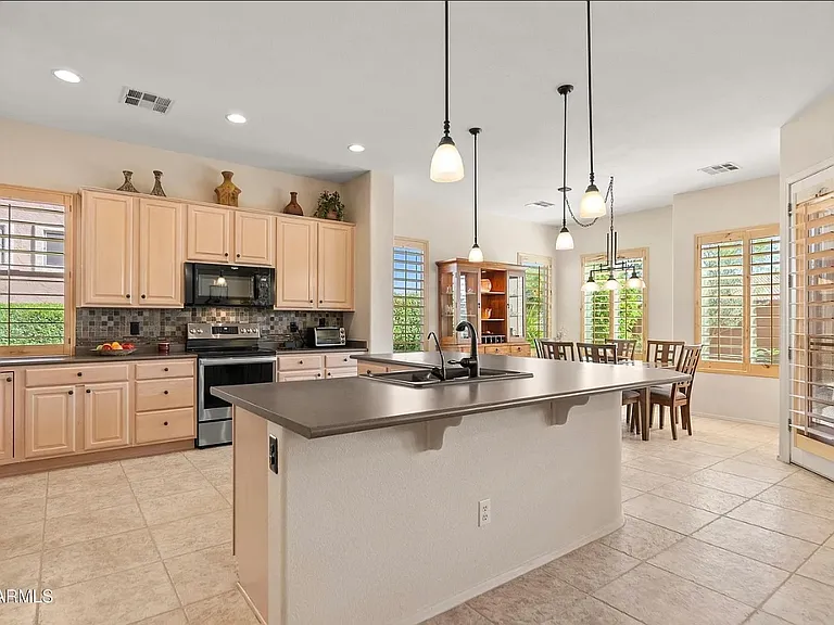 5328 S Citrus Ct — Photo 1