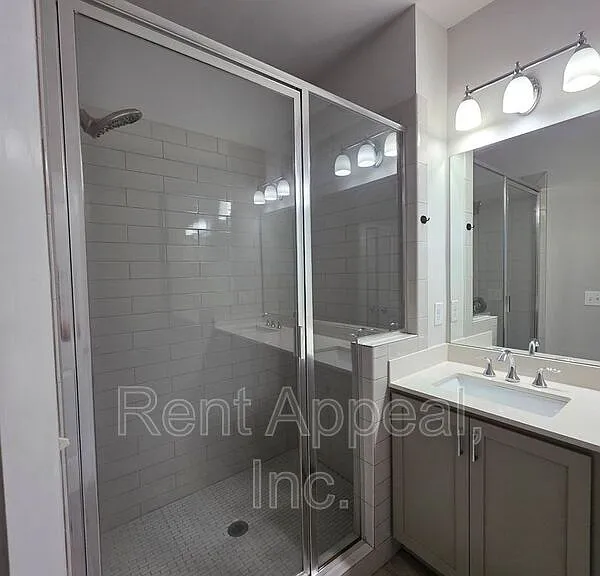 3779 Oxford Cir — Photo 12