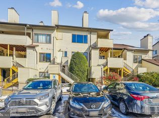 9716 Hellingly Pl #211, Montgomery Village, MD 20886