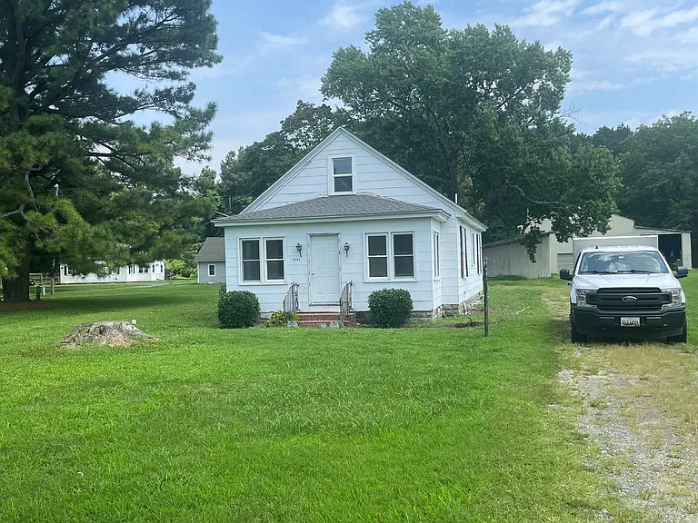 12191 Somerset Ave — Photo 1