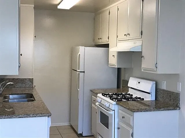 4072 Inglewood Blvd #2