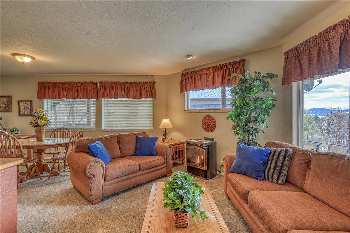 Hills Cir, Pagosa Springs — Photo 2
