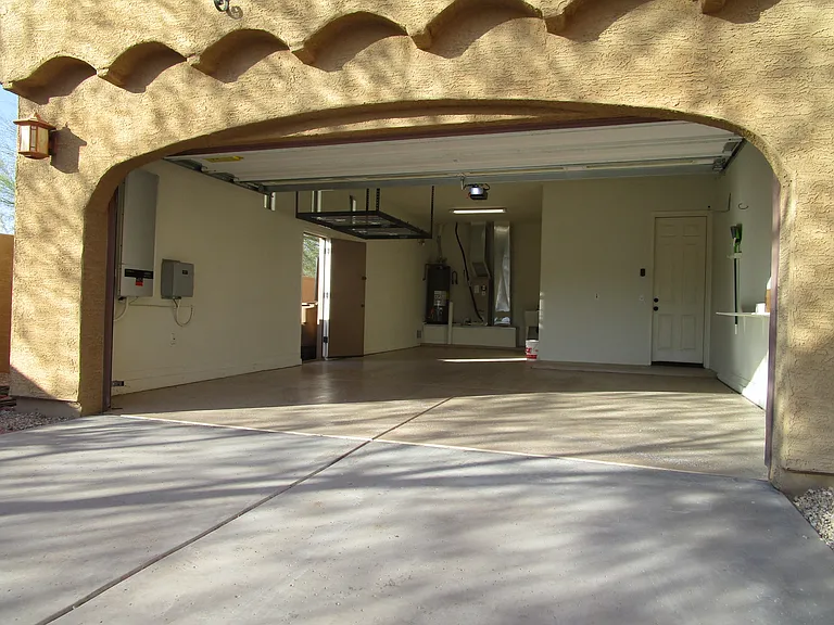 3 car garage