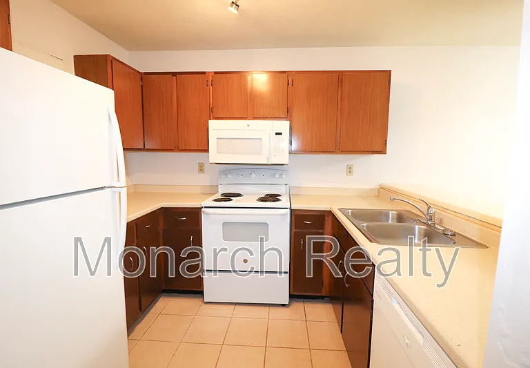 89 SE 16th Ave #101-P101 — Photo 14