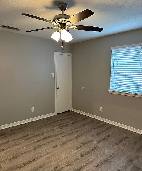 1608 Clearview Pkwy #B — Photo 17