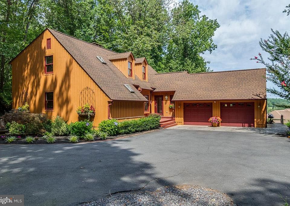 1st image of 10011 Montelago Ln