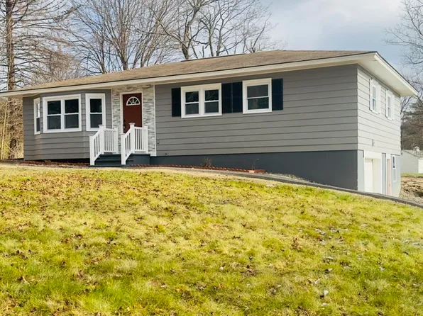 10 Burke Drive, Troy, NY 12180
