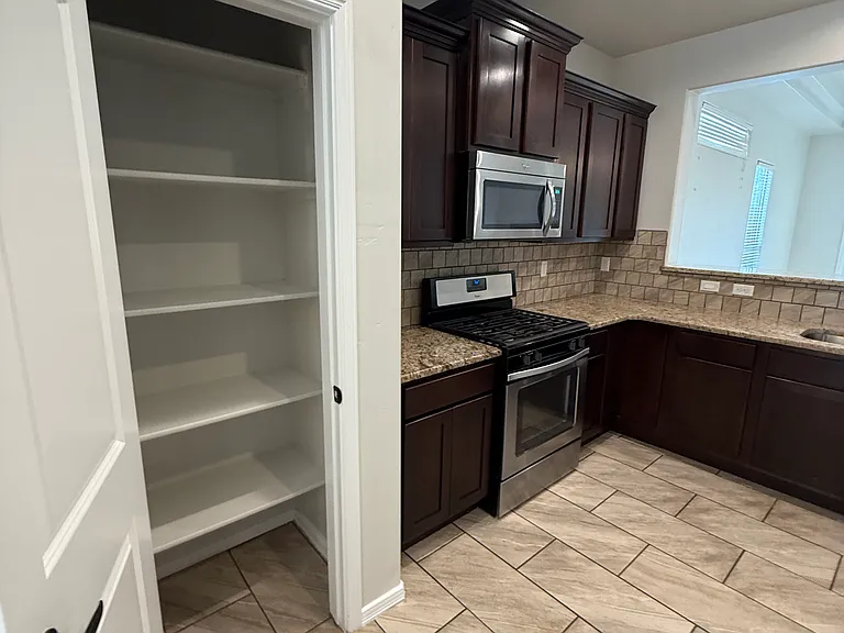 3660 Sienna Ave — Photo 5