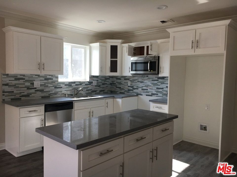 1st image of 529 N Benton Way