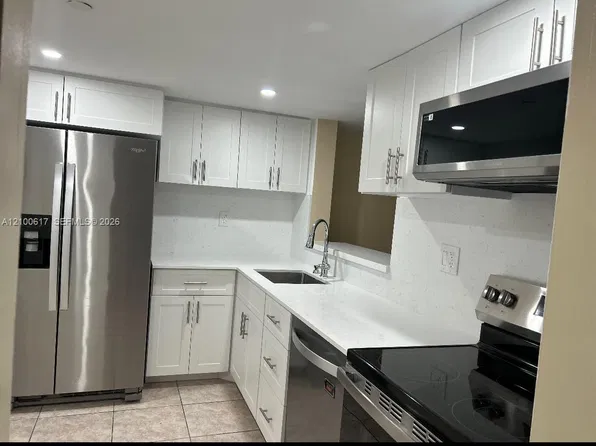8540 SW 133rd Avenue Rd APT 424, Miami, FL 33183