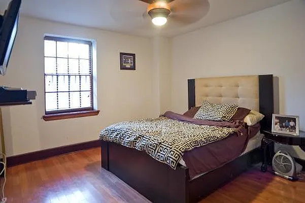 Sold by Metro Net Realty | media 19